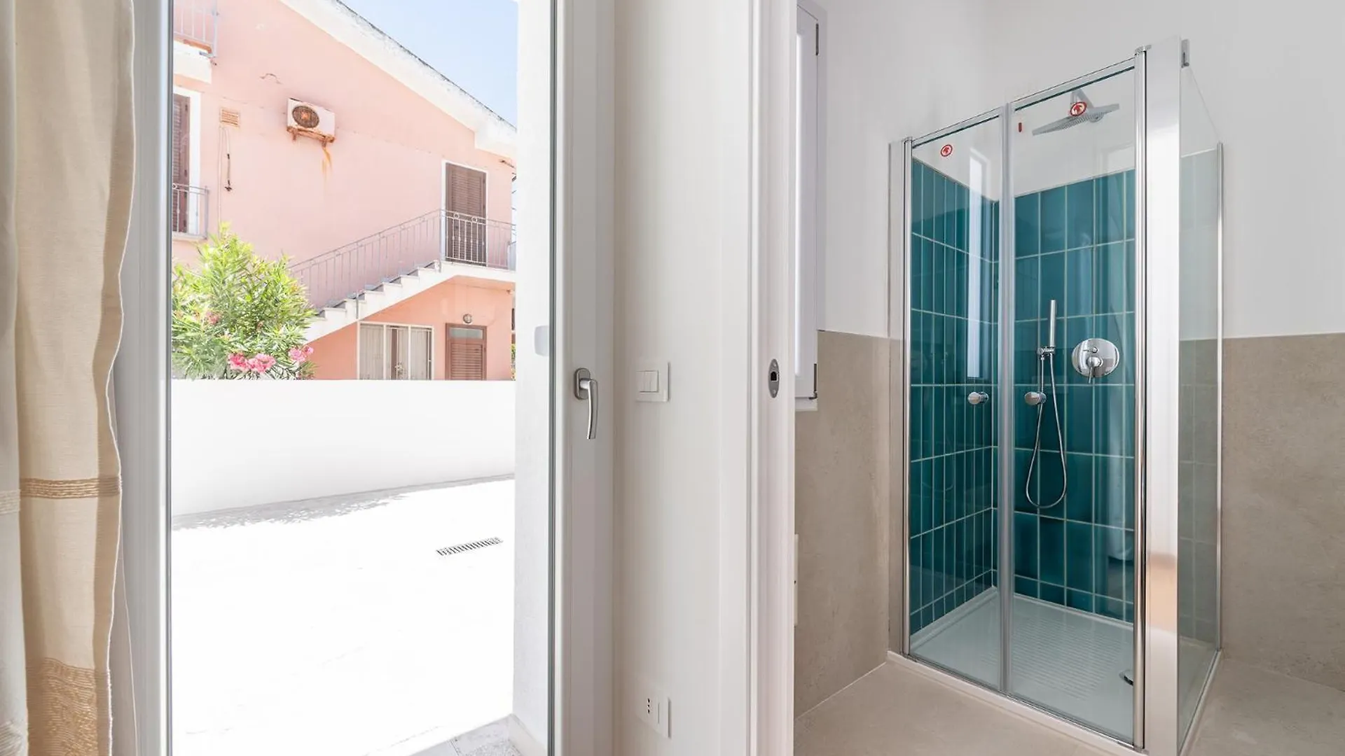 Olbia Rooms 0*,
