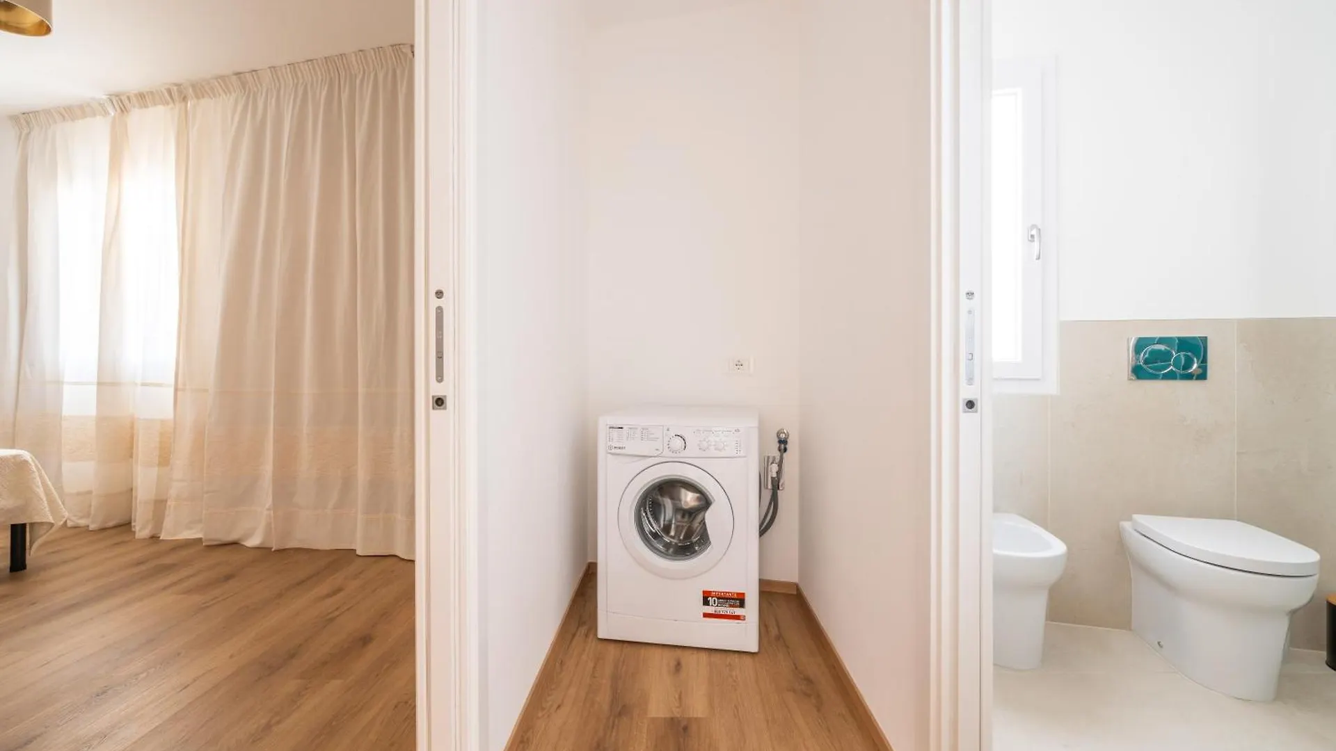 아파트호텔 Olbia Rooms